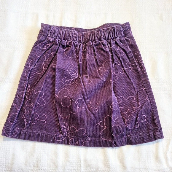 Lands' End girls size 6 purple corduroy skirt with flower applique, has shorts - Picture 2 of 6